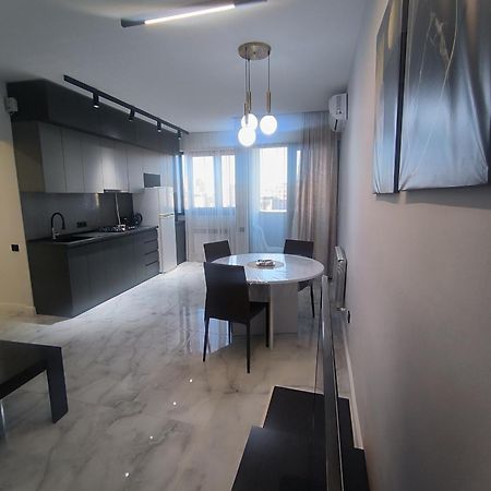 Apartment On Sayat Nova 33 Yerevan Exterior photo